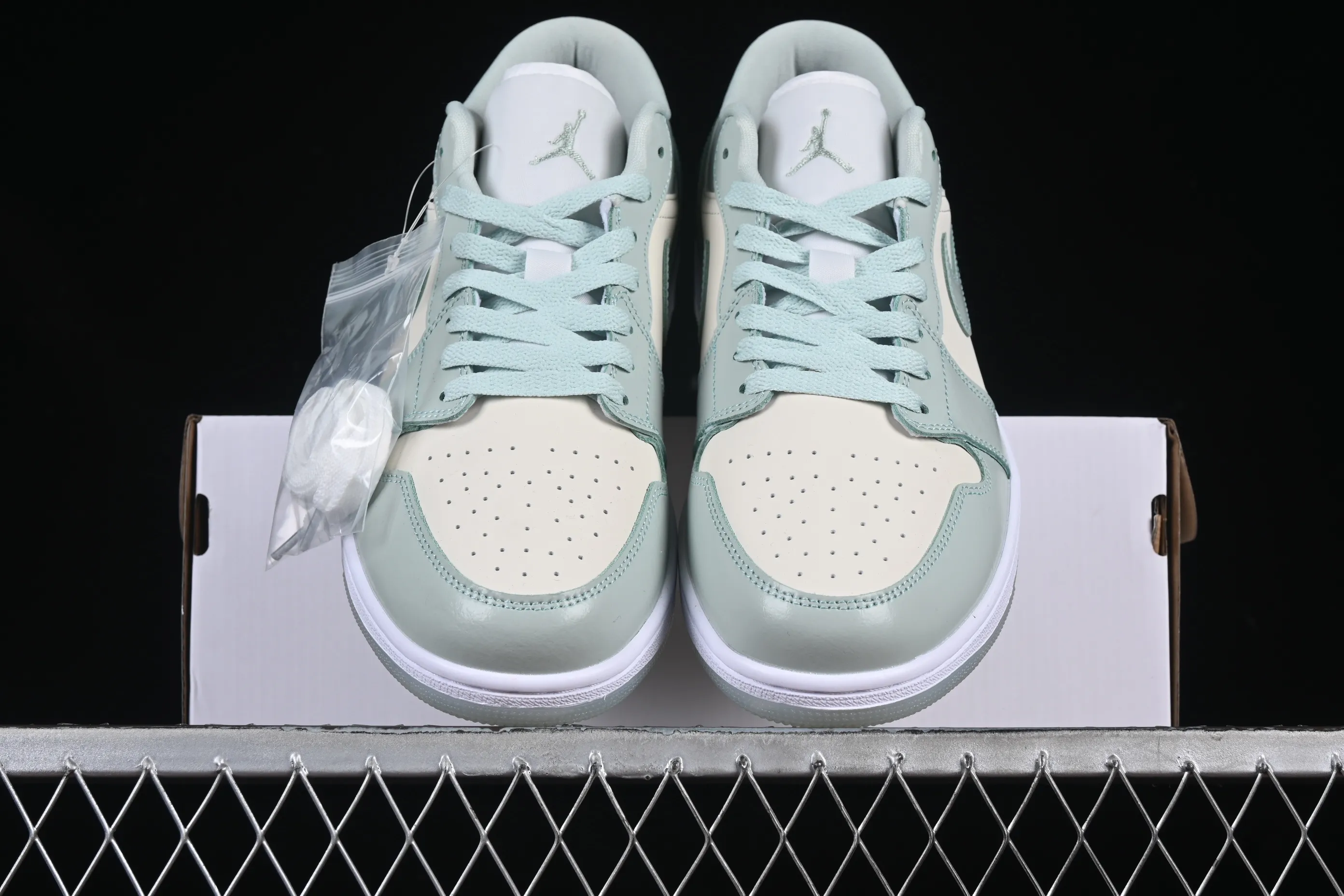 All categories Air Jordan Jordan series basketball shoes Air Jordan 1 Low Air Jordan 1 Low AJ1 Joe 1 amber green low-top cultural and casual sneakers HF4078-100